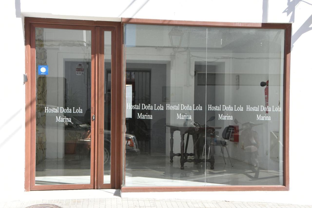 Hostal Dona Lola Marina Zahara de los Atunes Buitenkant foto