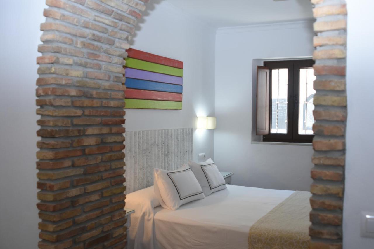 Hostal Dona Lola Marina Zahara de los Atunes Buitenkant foto